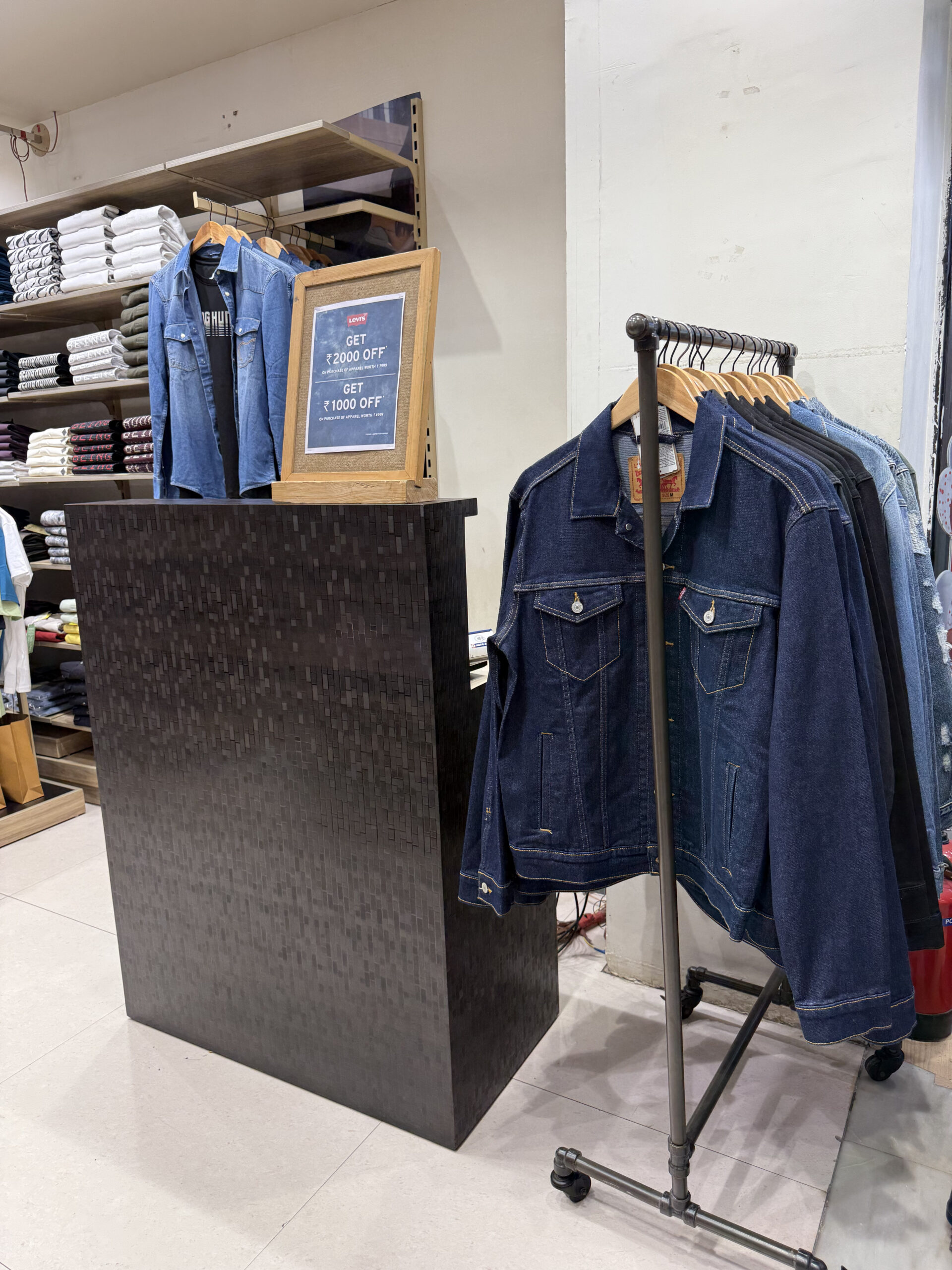 Levis