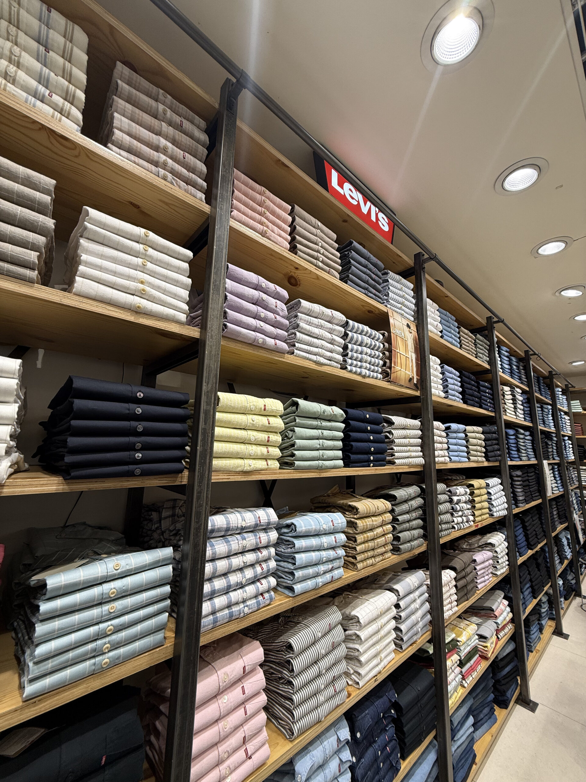 Levis