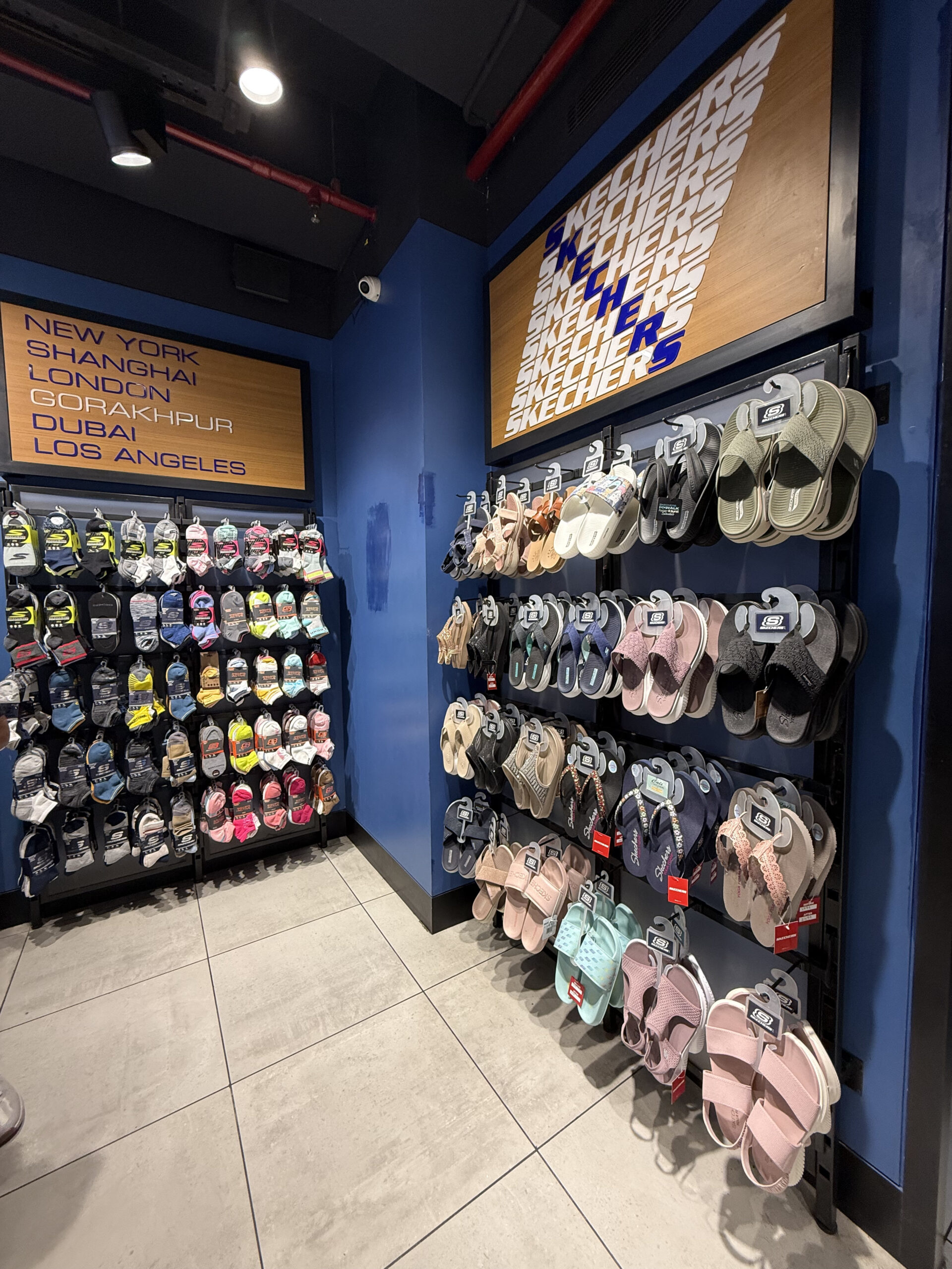 Skechers